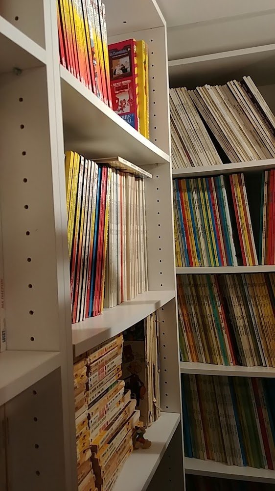 Comic Book Store Les comics à Roch Mont-Tremblant Quebec Comic Book Store Les comics à Roch Mont-Tremblant Quebec