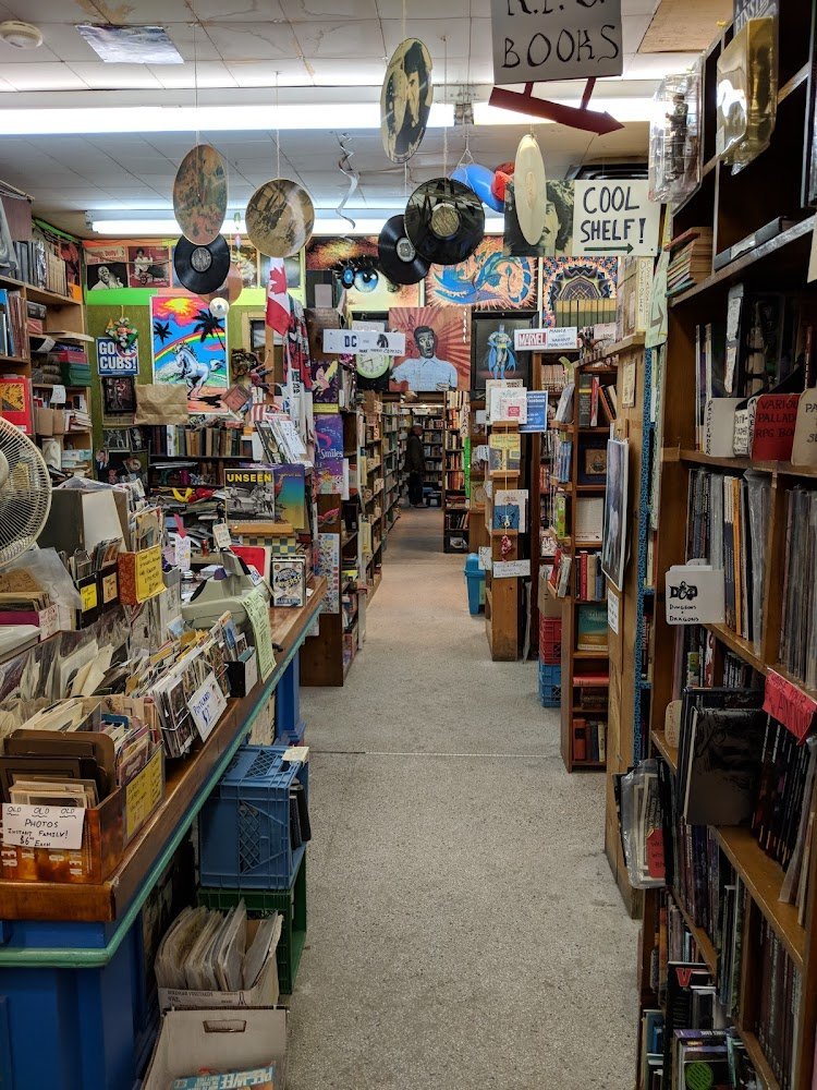 Comic Book Store Chez Geeks Montreal Hobby Shop Montreal Quebec