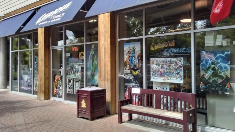 Comic Book Store Crossover Comics Montreal Quebec