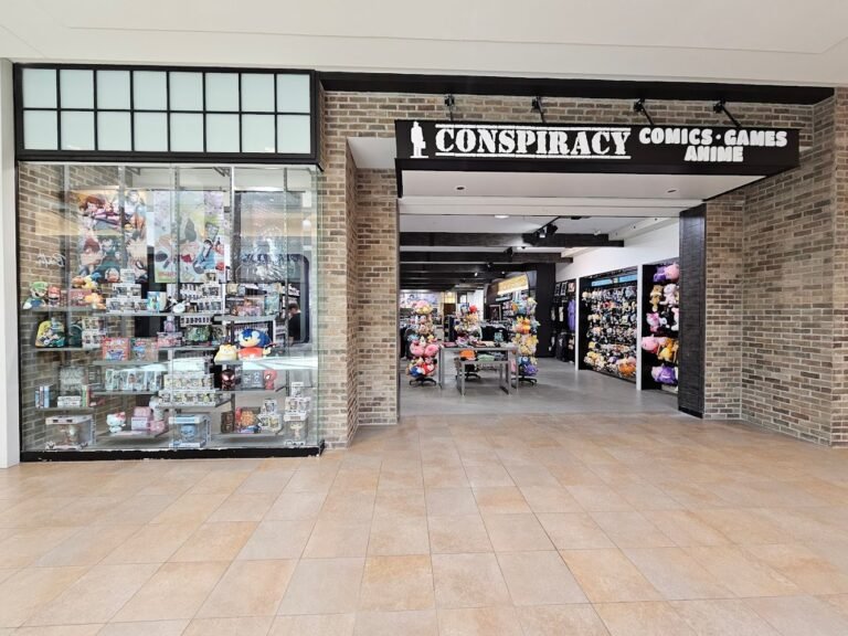 Comic Book Store Conspiracy Comics Games & Anime Centre-du-Québec-Sud, QC Oakville Ontario