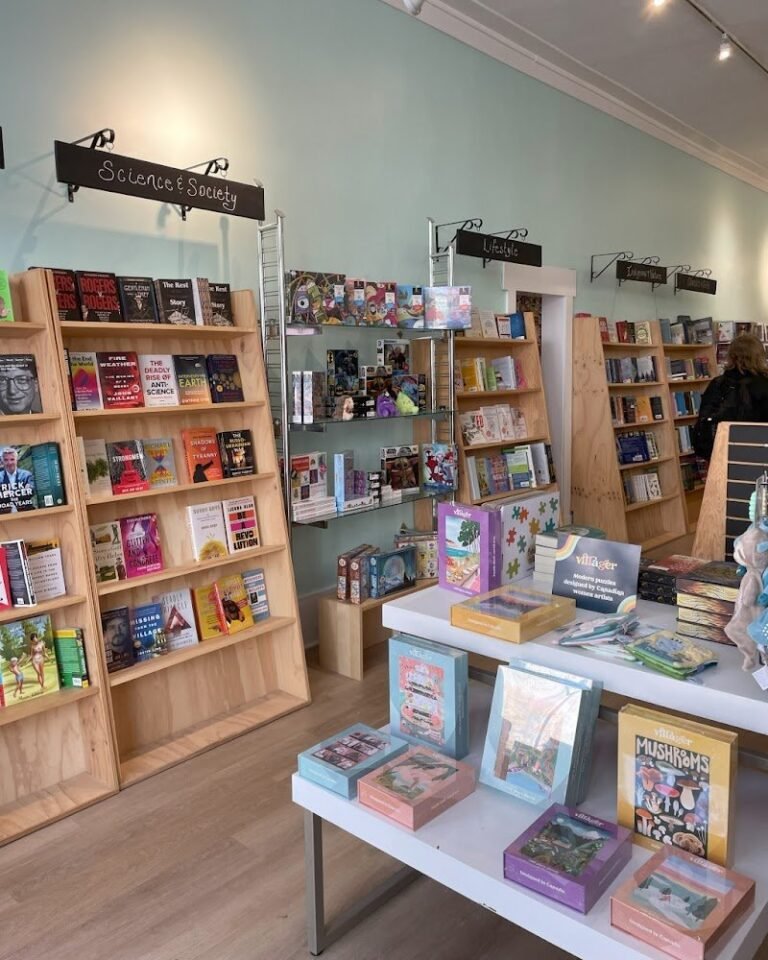 Comic Book Store Rainbow's End Books & Discs Wolfville Nova Scotia Comic Book Store Rainbow's End Books & Discs Wolfville Nova Scotia