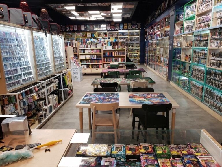 Comic Book Store Boutique Imaginaire de Sherbrooke Sherbrooke Quebec