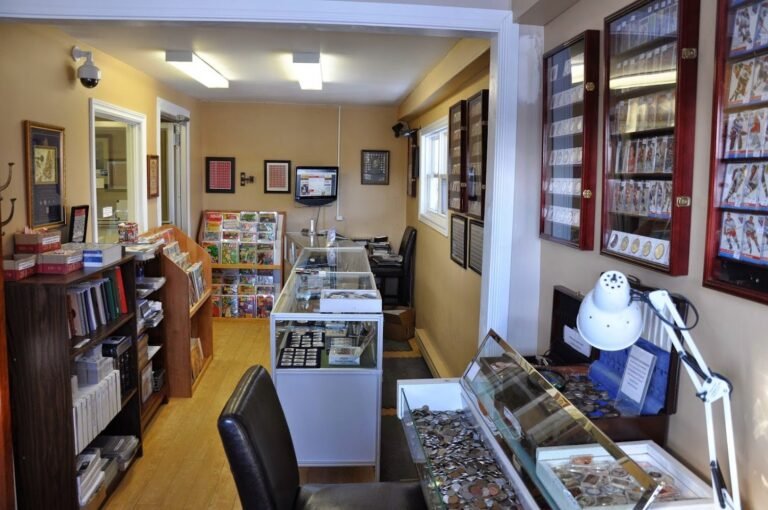 Comic Book Store Dungeon Comics & Cards Oakville Ontario